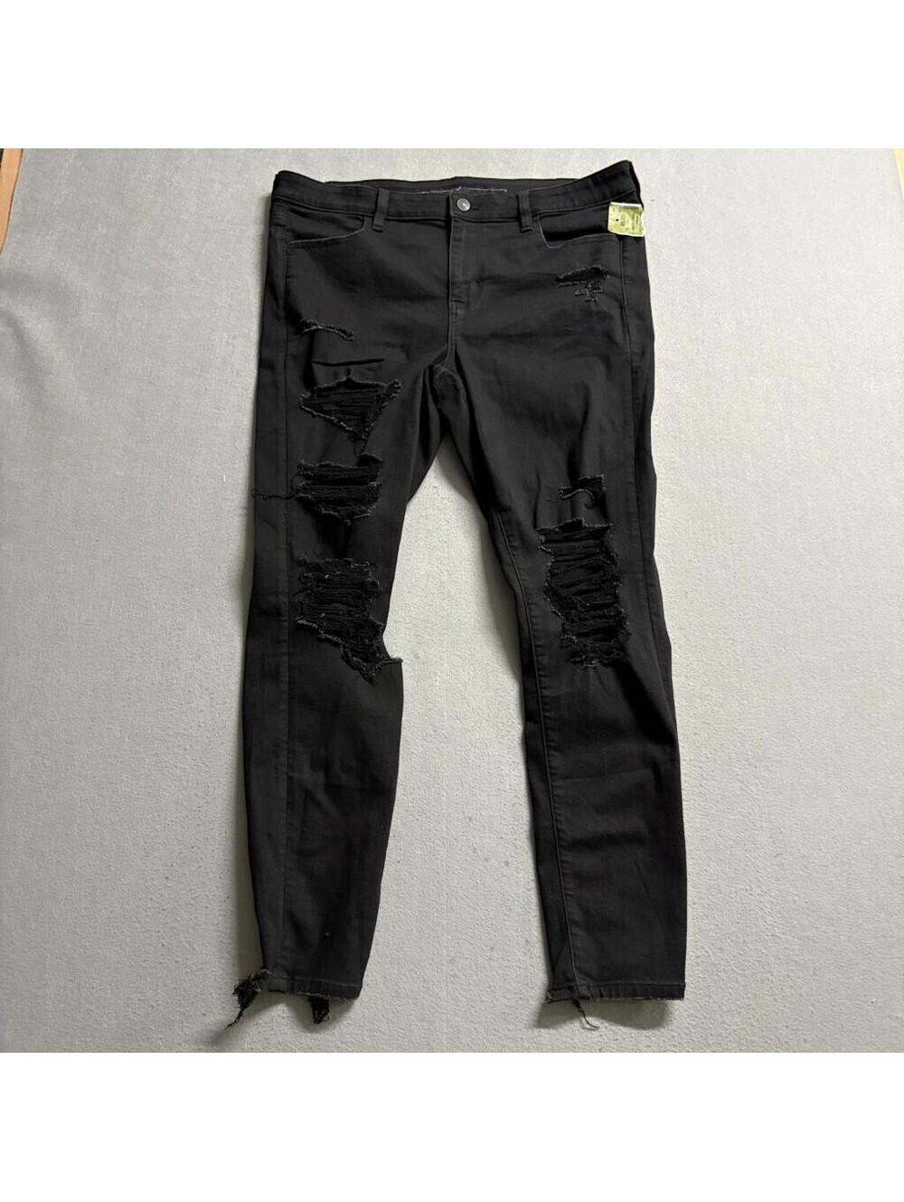 American Eagle Next Level Stretch Jeans Womens 16 Regular Black Distressed